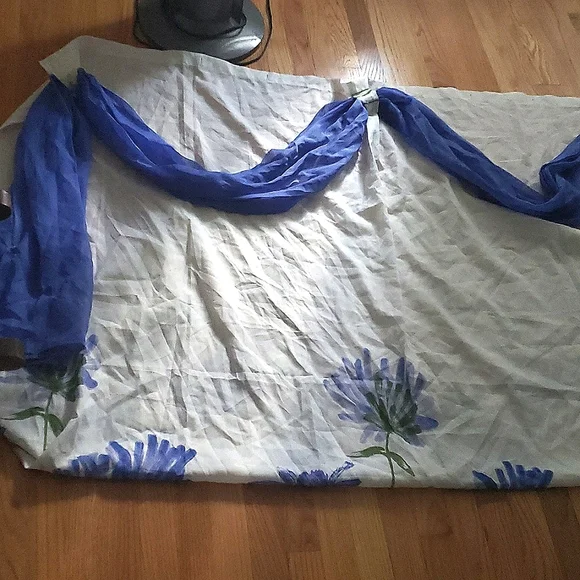 Blue Floral Shower Curtain - Picture 3 of 3